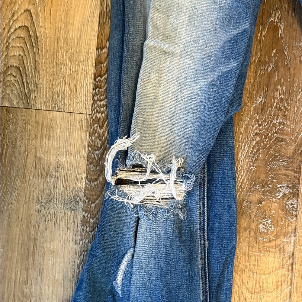 Blue Flare Jeans with Star Accents - Picture 3 of 9